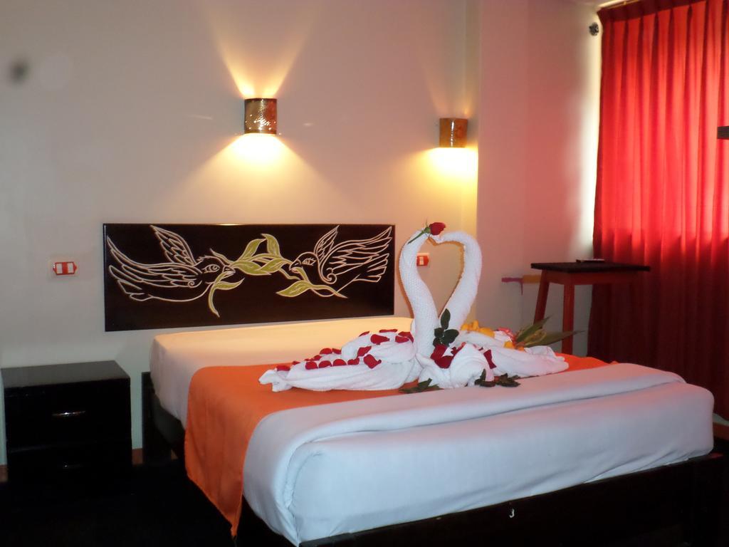 New Day Machu Picchu Hotel Aguas Calientes ภายนอก รูปภาพ