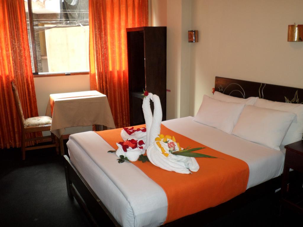 New Day Machu Picchu Hotel Aguas Calientes ภายนอก รูปภาพ