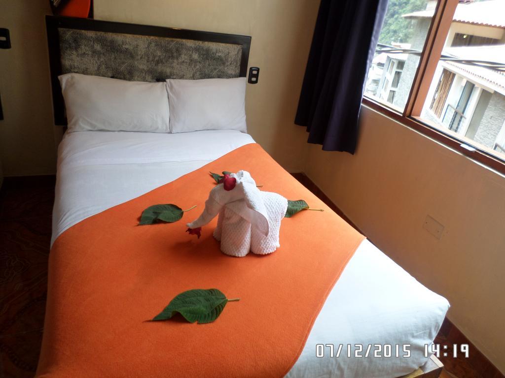New Day Machu Picchu Hotel Aguas Calientes ภายนอก รูปภาพ