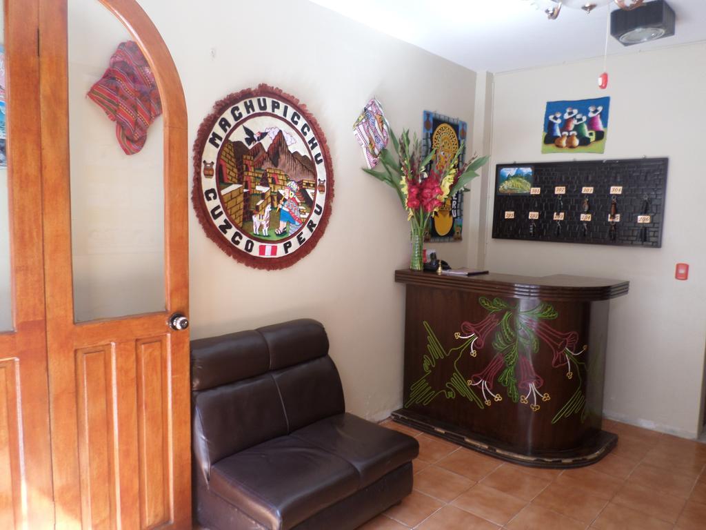 New Day Machu Picchu Hotel Aguas Calientes ภายนอก รูปภาพ