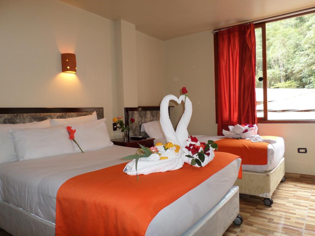 New Day Machu Picchu Hotel Aguas Calientes ภายนอก รูปภาพ