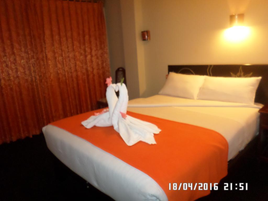 New Day Machu Picchu Hotel Aguas Calientes ภายนอก รูปภาพ