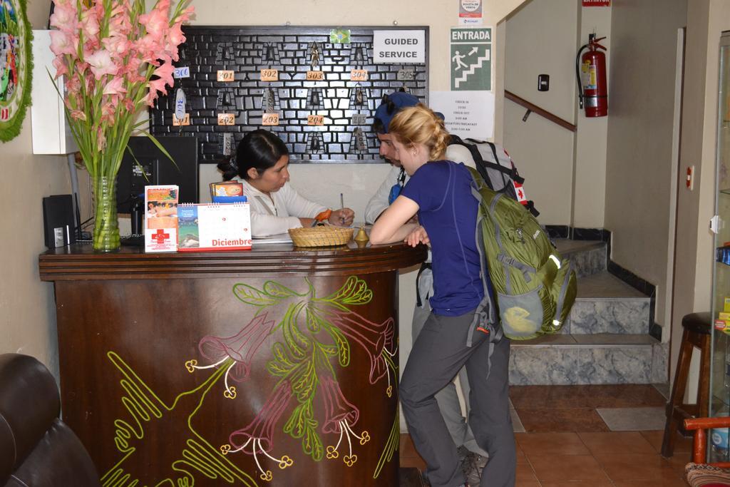 New Day Machu Picchu Hotel Aguas Calientes ภายนอก รูปภาพ